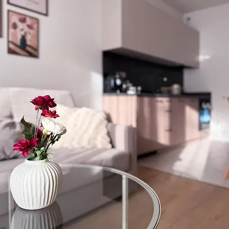 Διαμέρισμα Legnicka 18 A *